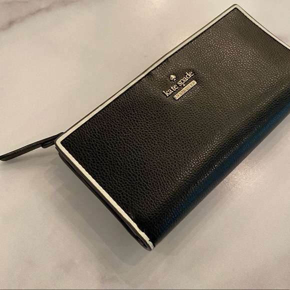 KATE SPADE Patterson Drive Painted Edge Classic Black Wallet - Picture 2 of 8